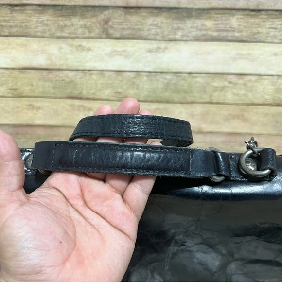 Patricia Nash Black Leather Messenger Bag - Picture 6 of 10